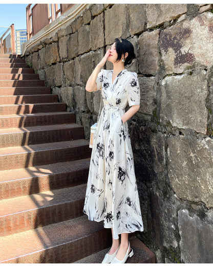 Women's Elegant Short-Sleeve V-Neck Midi Body-Slimming Chic Commuter Dress